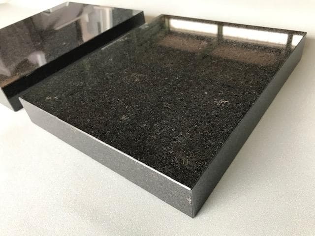 【おかさと～千桜～】天然黒御影石　特注オーディオボード　4面磨き　2枚