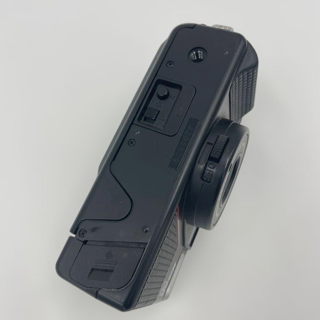 Nikon コンパクトフィルムカメラ 35mm 動作未確認 ジャンク扱い