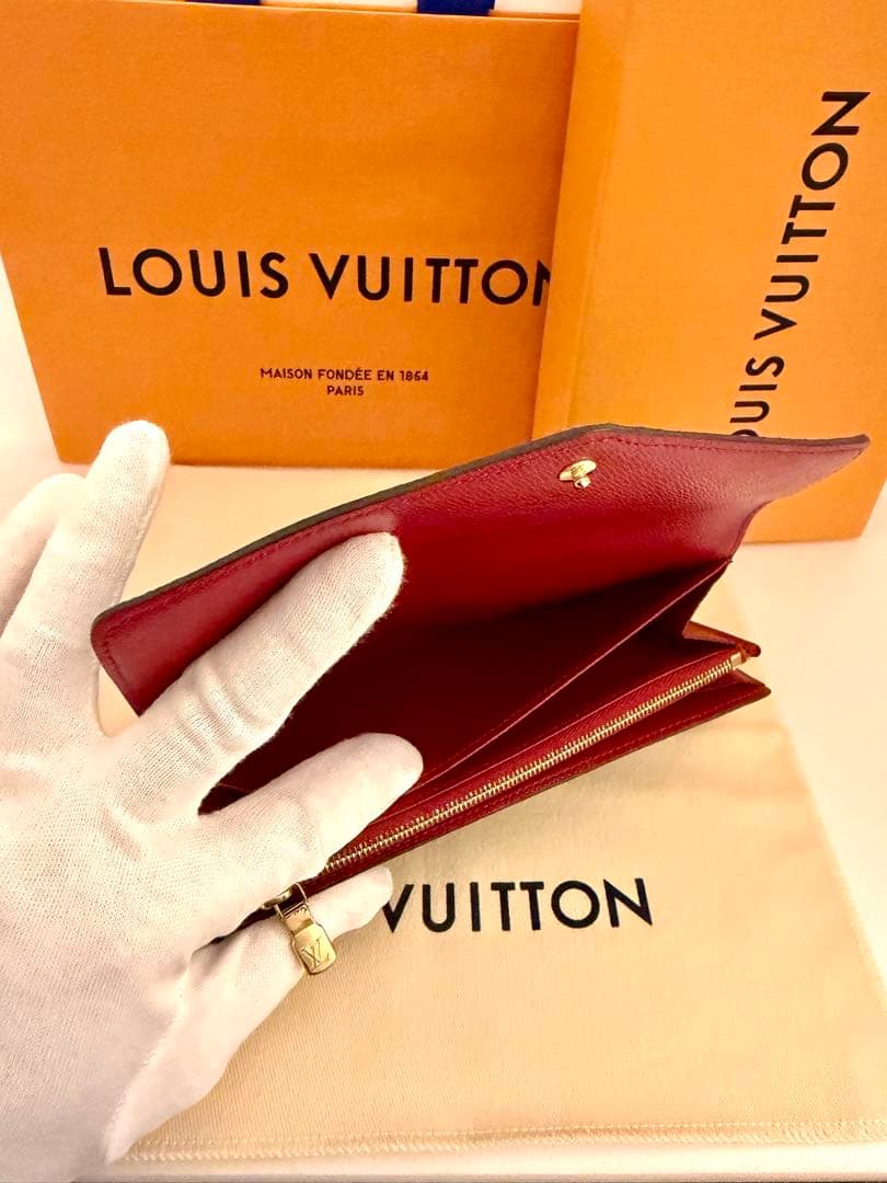 LOUIS VUITTON ポルトフォイユサラ　フューシャ　長財布