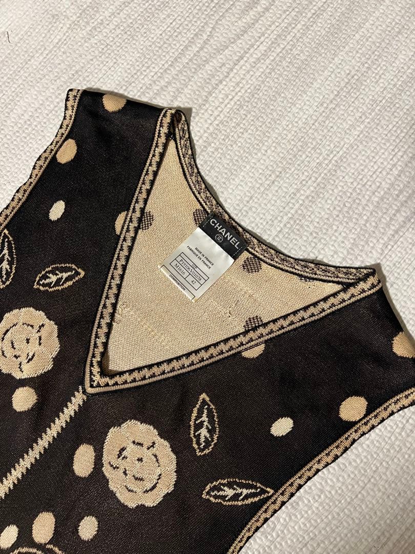 シャネル Vネックサマーベスト カメリア 水玉ドット