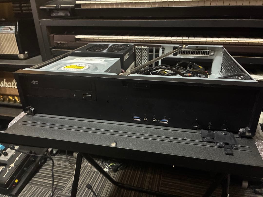 SilverStone Milo ML04 横型スリムケース（電源・DVD付き）