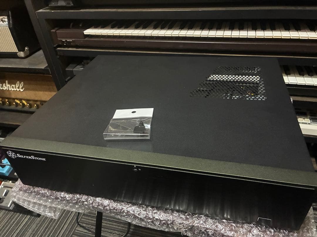 SilverStone Milo ML04 横型スリムケース（電源・DVD付き）