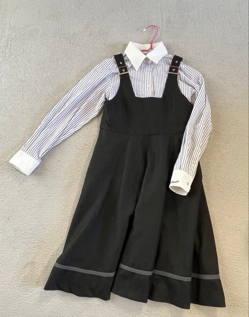 セーラー襟付きグレースーツ　サイズ150