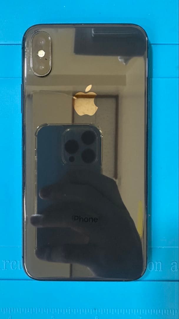 iPhone X 64GB スペースグレーSIMフリー