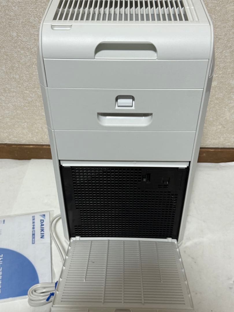 美品 ダイキンストリーマ空気清浄機MC554AKS-W 2024年製