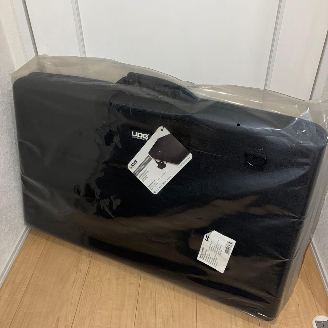 未使用　UDG U8305BLコントローラー ハードケース Large