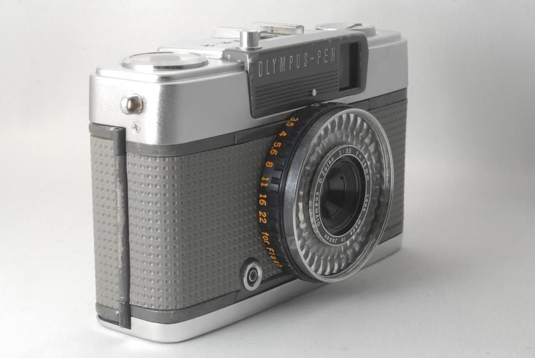 フィルムカメラ OLYMPUS PEN EE-2