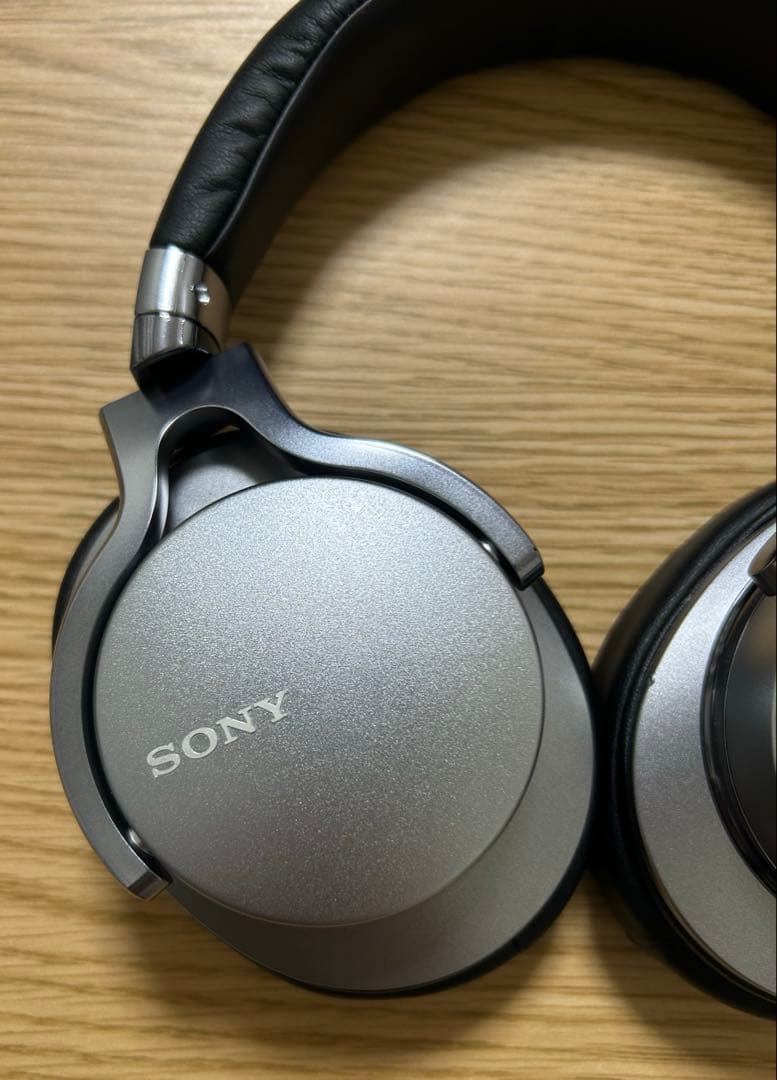 SONY MDR-1A 有線ヘッドホン シルバー