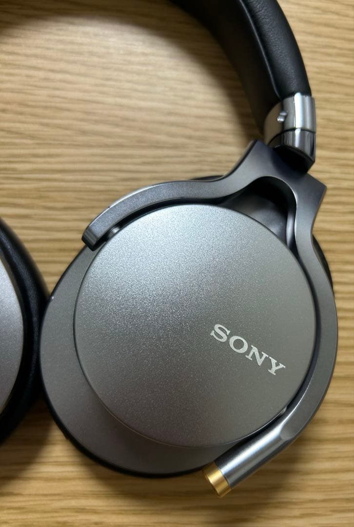 SONY MDR-1A 有線ヘッドホン シルバー