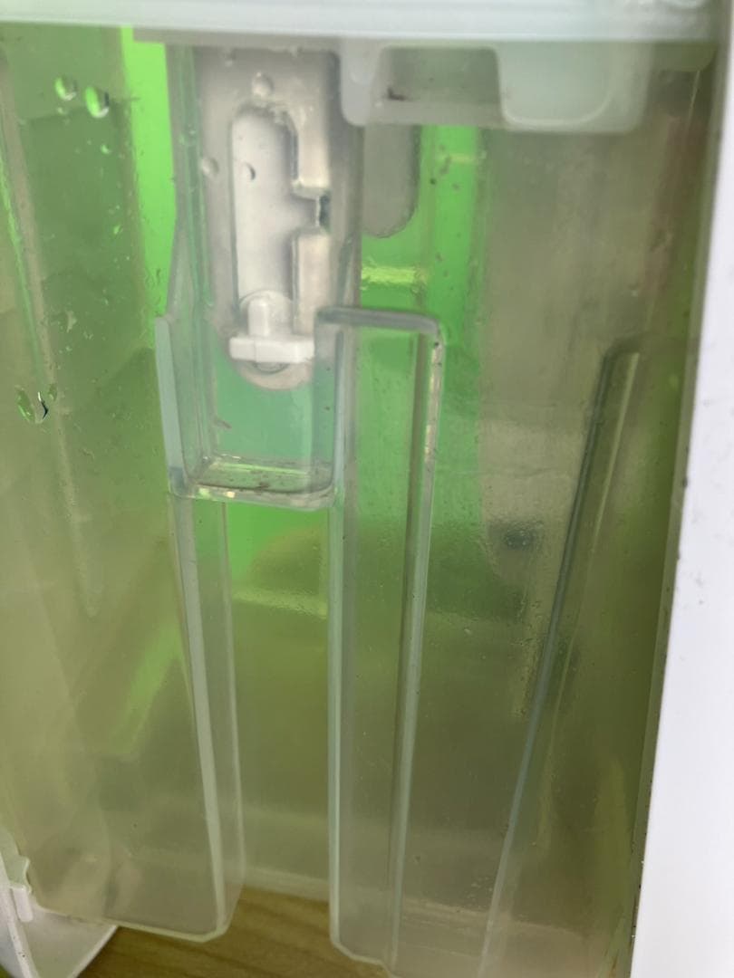 2022年製 シャープ 除湿機 CV-L71-W