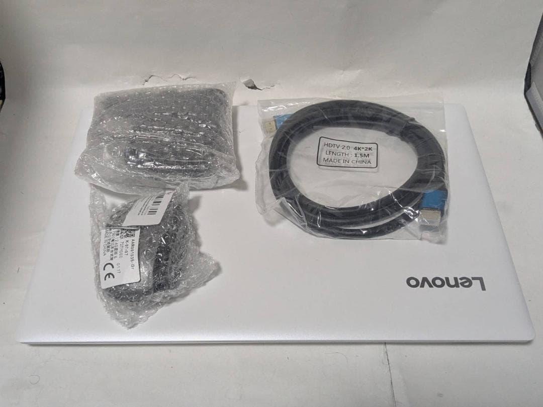 Lenovo ideapad330　美品白　SSD WIN11 Office