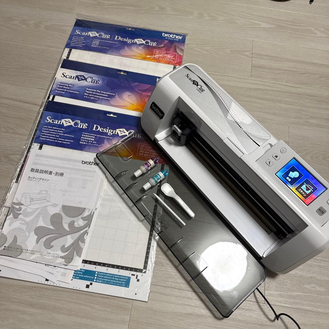 カッティングマシン　brother スキャンカット　cm300 cmz0102