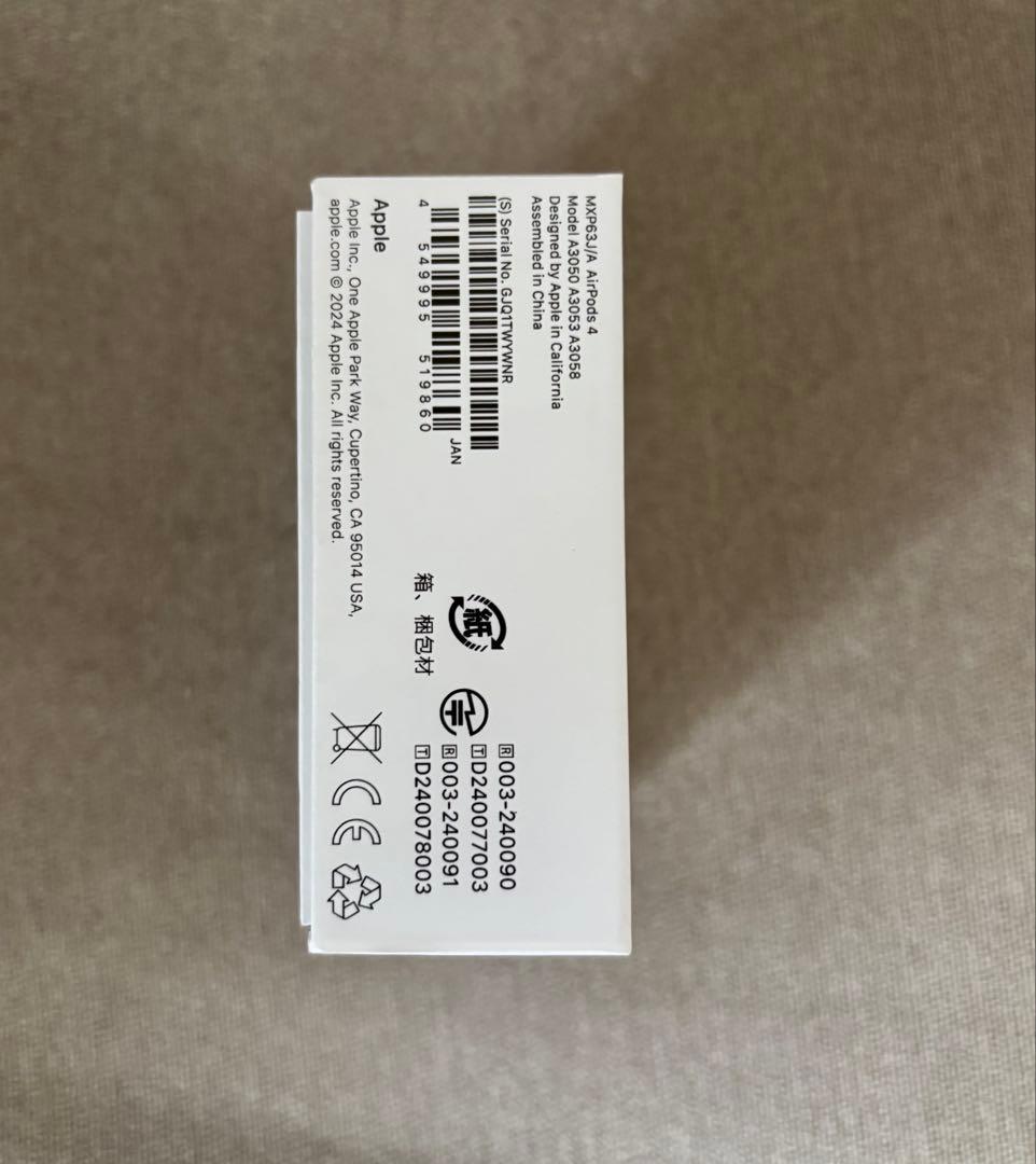 Apple AirPods 4 本体　アクティブノイズキャンセリングなし