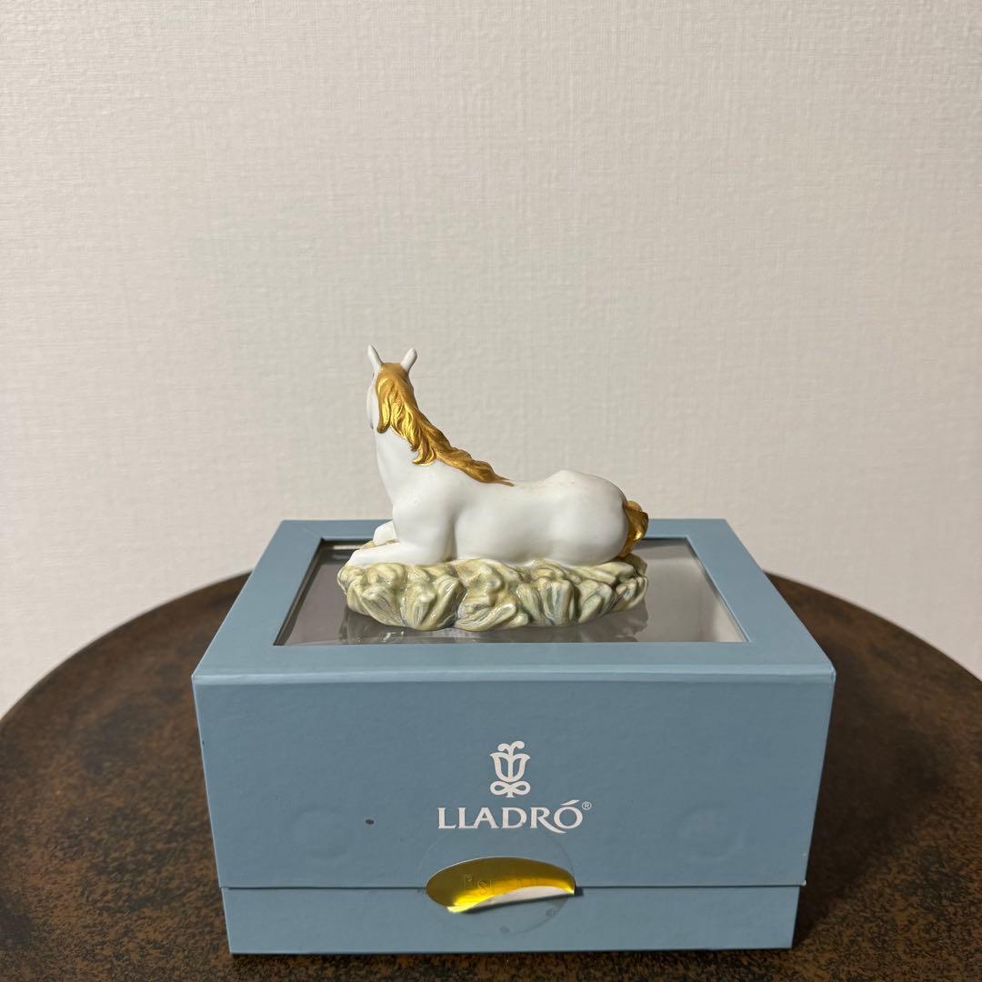 リヤドロ　干支　馬