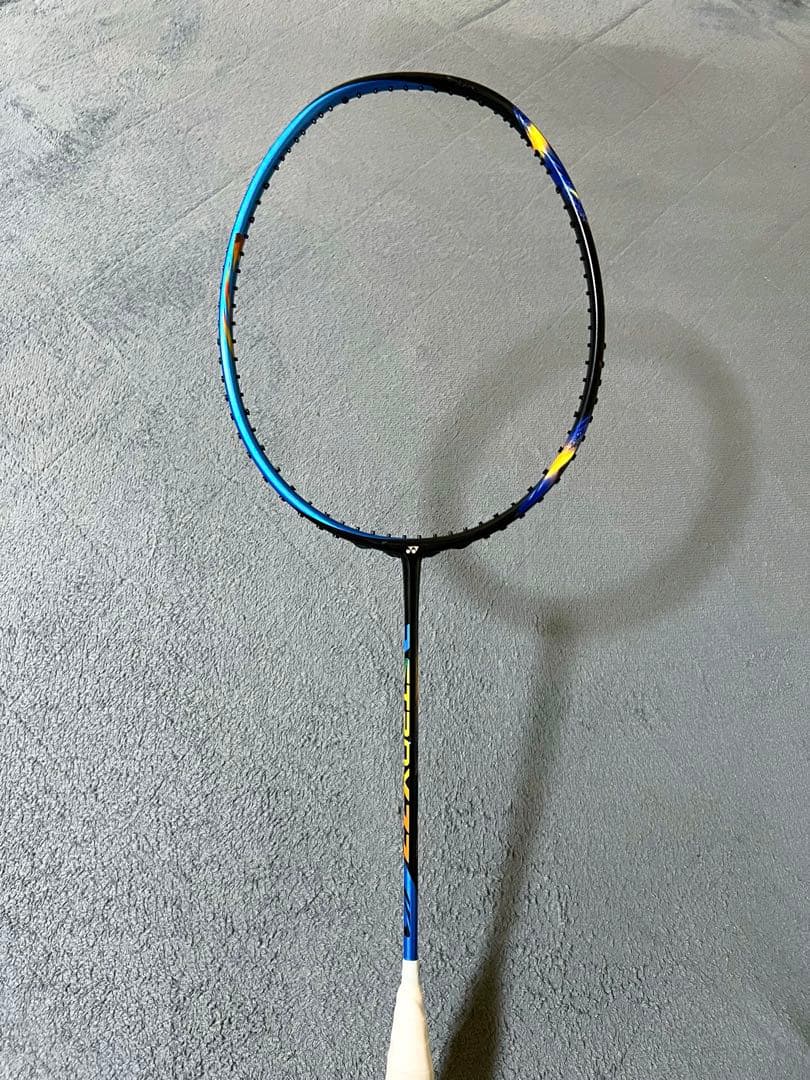 【廃盤品】YONEX アストロクス77 4UG5 ASTROX77青
