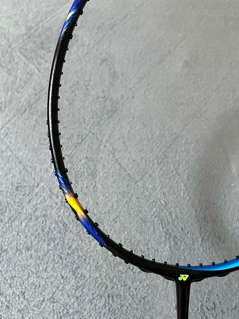 【廃盤品】YONEX アストロクス77 4UG5 ASTROX77青