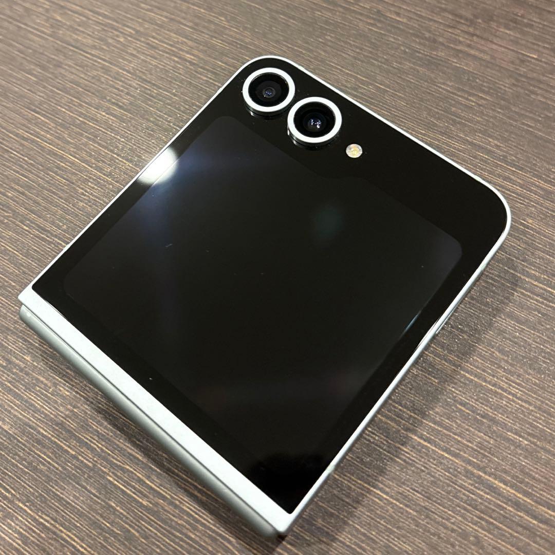 【美品】 Galaxy Z Flip6 ミント 256GB