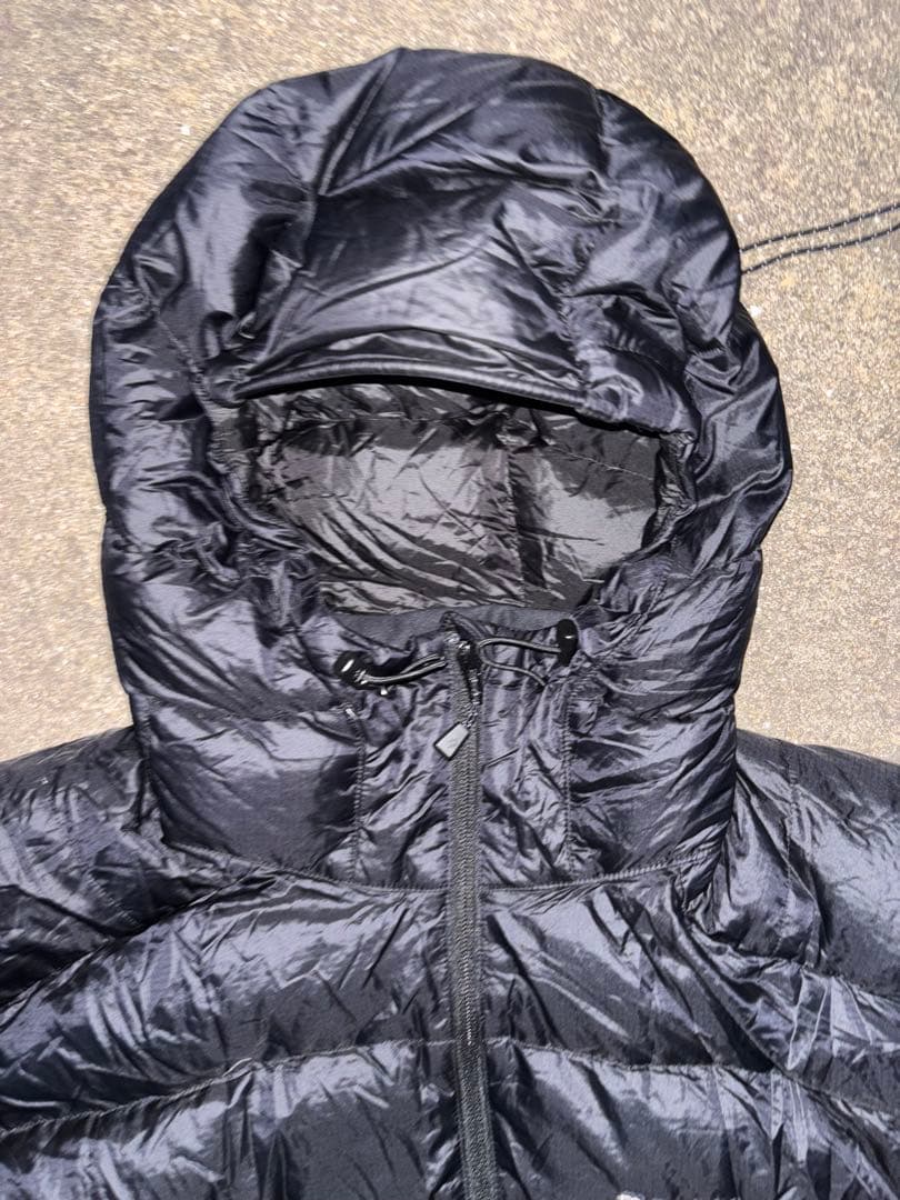 モンベル　ライトアルパインダウンジャケット　フード付き　Lサイズ　ブラック