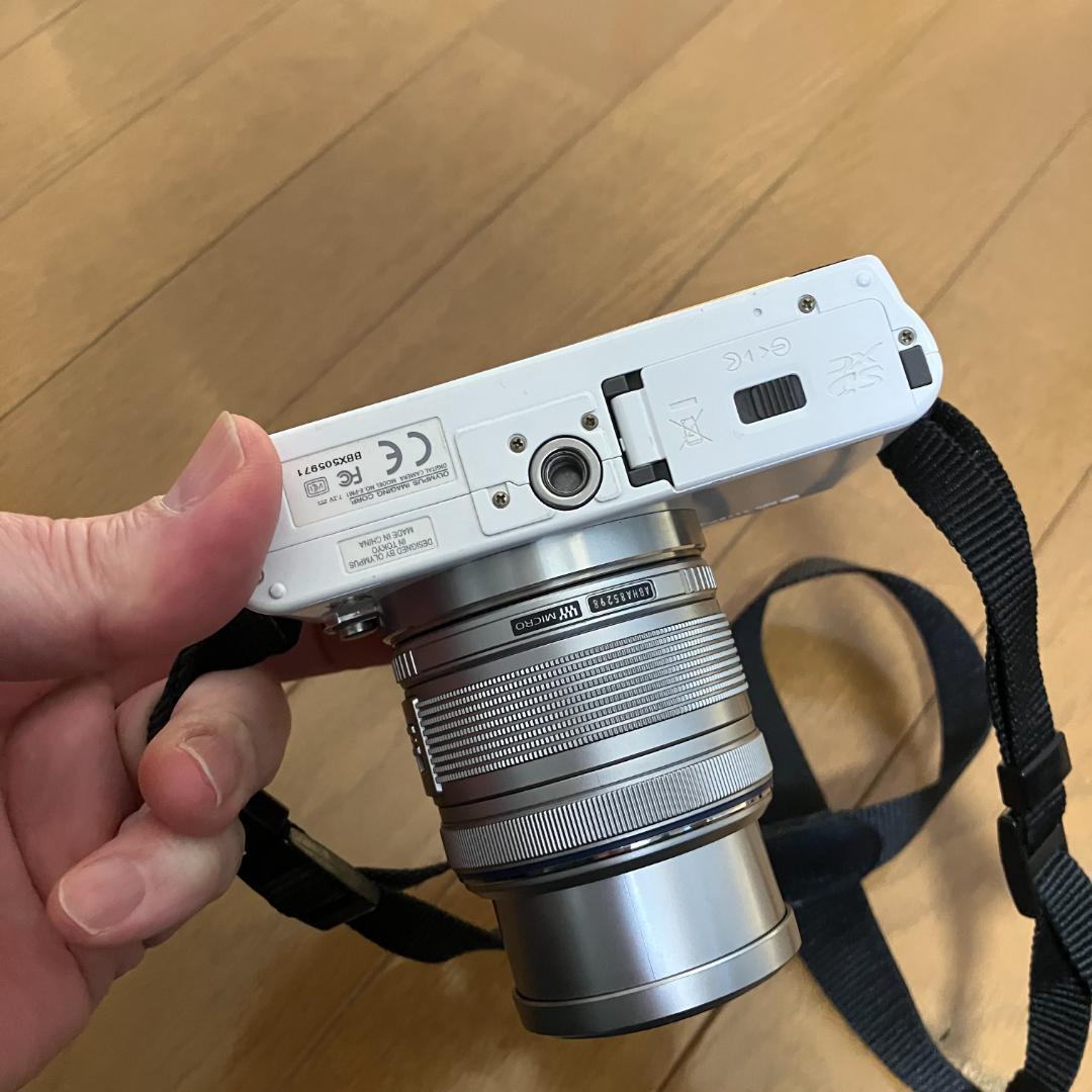 【中古】OLYMPUS PEN mini E-PM1 ホワイト