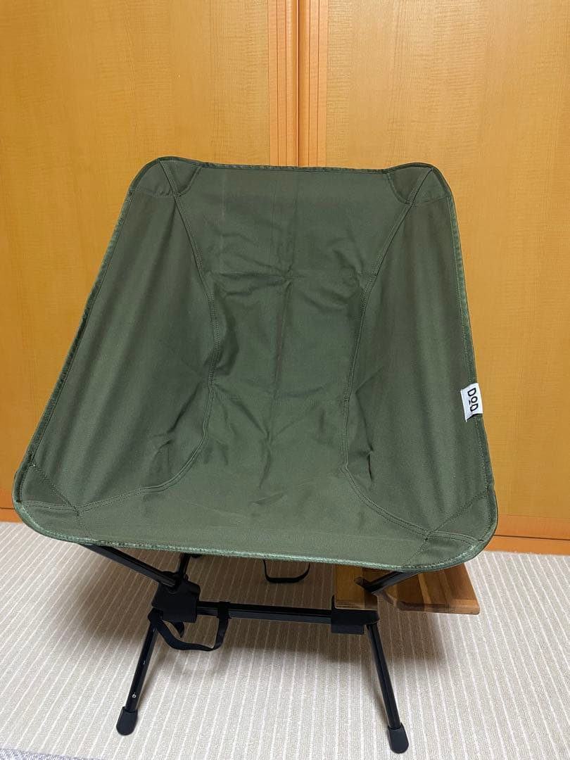 DOD アウトドアチェア スゴイッス　＆　スゴイッス用サイドテーブル付き