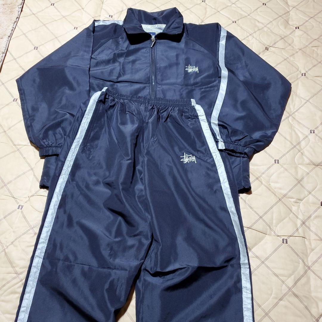 ストゥーシースポーツ　黒ナイロンパーカー上下セット　Lサイズ