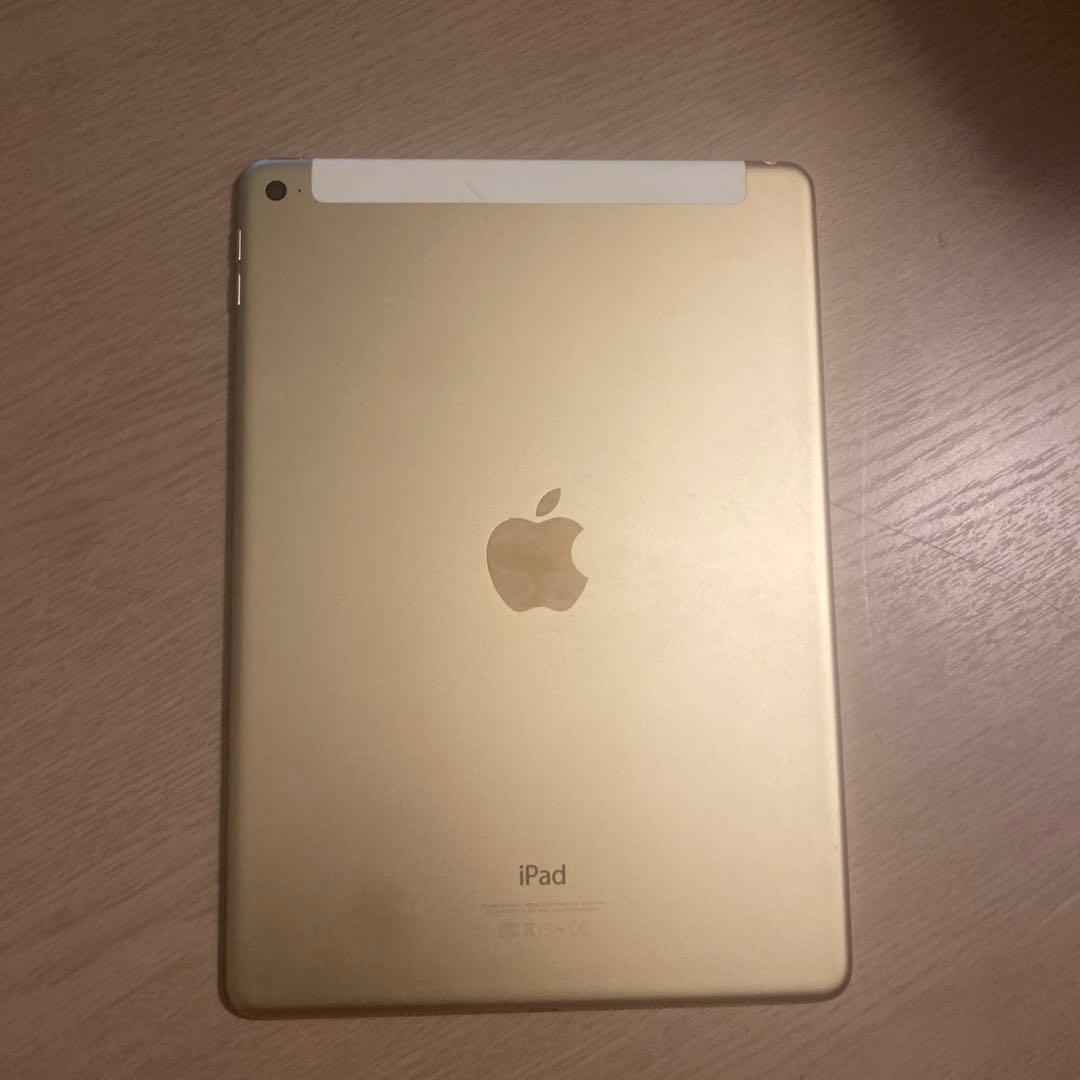 ゴールド iPad スリムデザイン