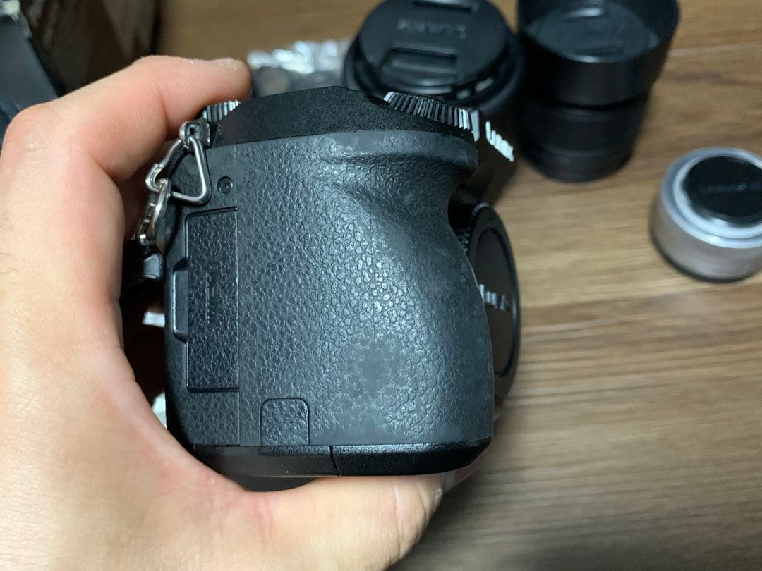 Panasonic LUMIX DMC-G7Hミラーレスとレンズ2本付き