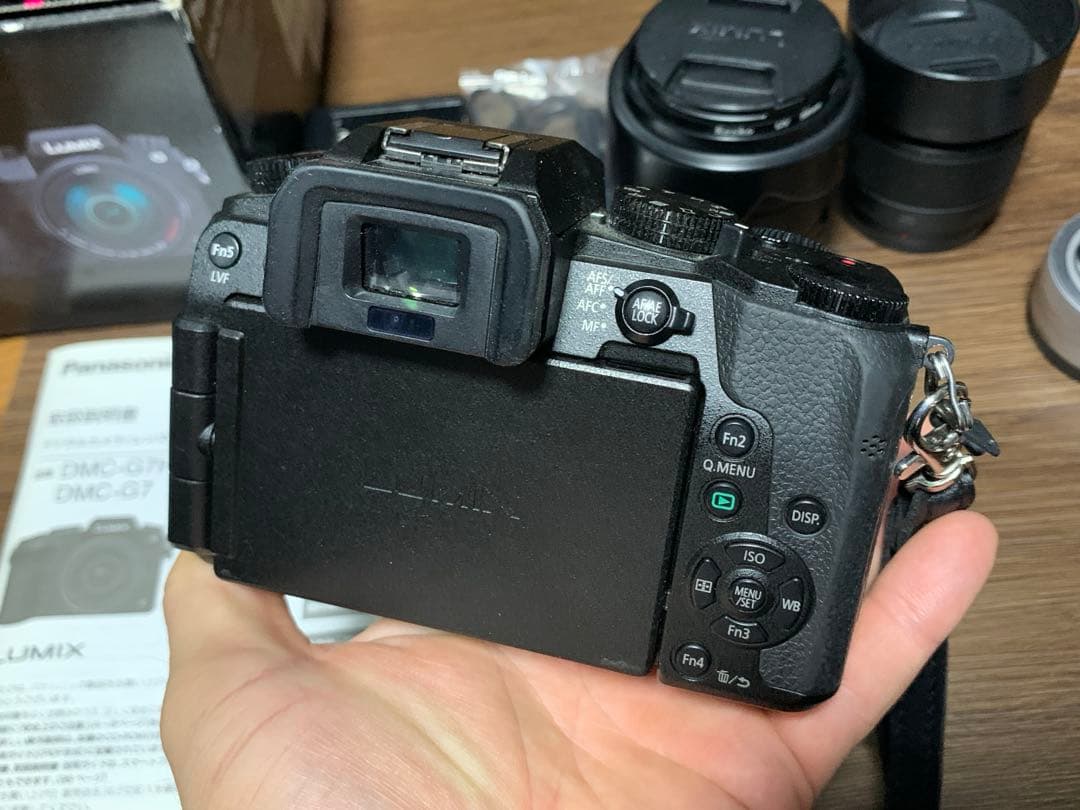 Panasonic LUMIX DMC-G7Hミラーレスとレンズ2本付き
