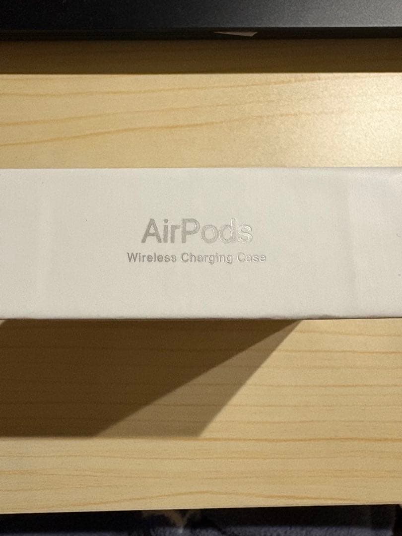 イヤホン AirPods with MagSafe Charging Case