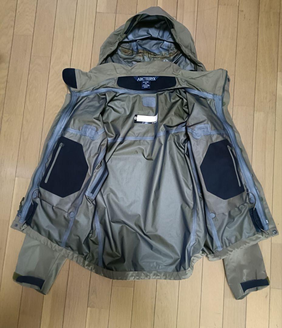Arc'teryx LEAF ALPHA JACKET GEN1 Sサイズ