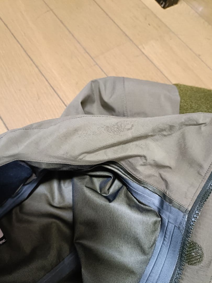 Arc'teryx LEAF ALPHA JACKET GEN1 Sサイズ