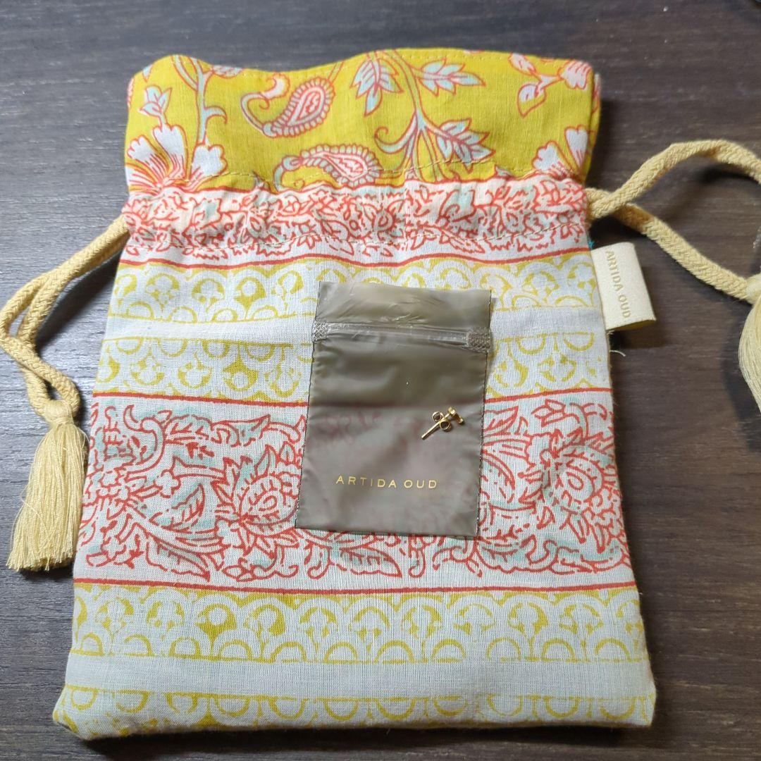 【週末SALE】アルティーダウード　ニュームーン パヴェダイヤモンド　ピアス