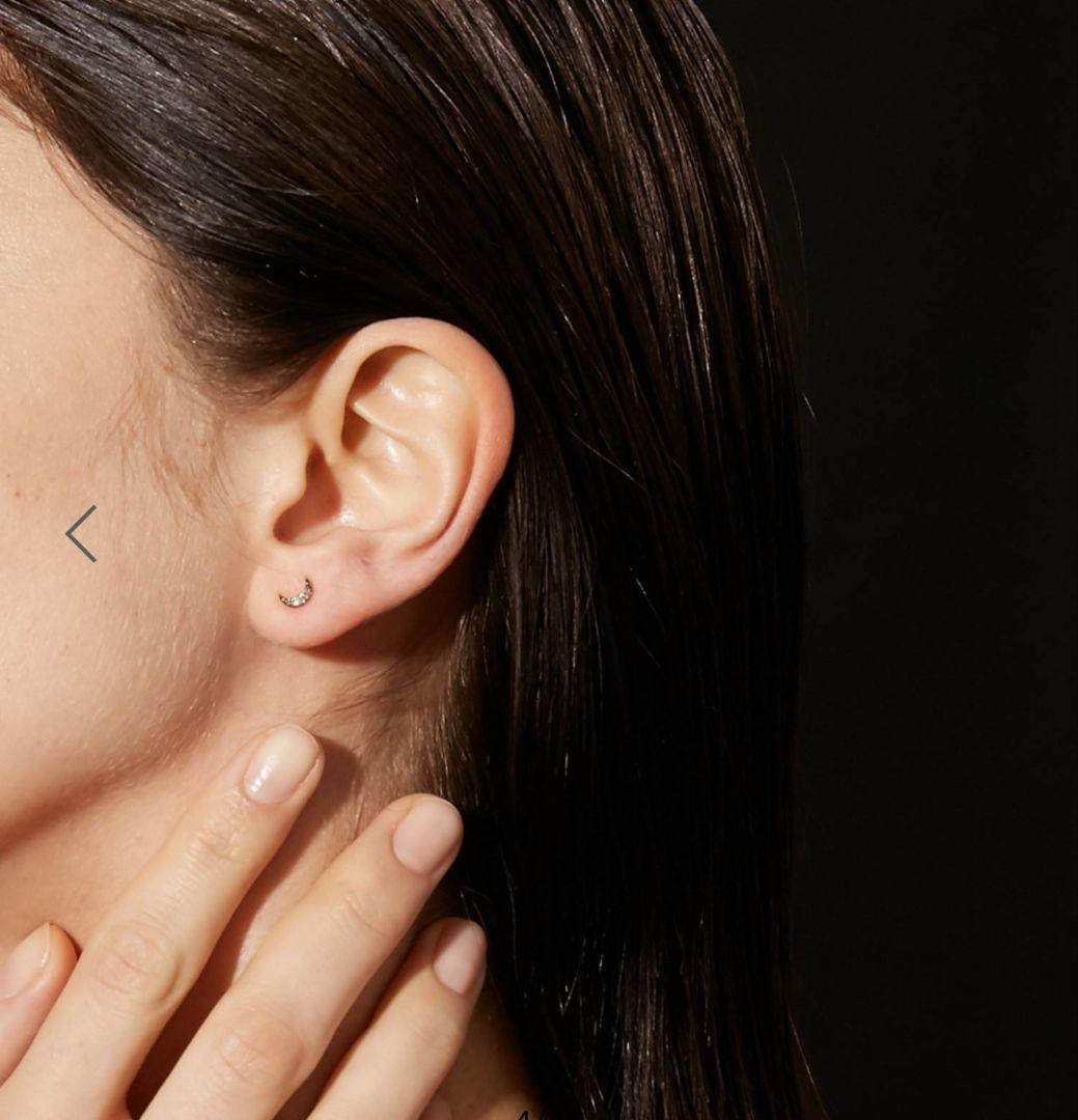 【週末SALE】アルティーダウード　ニュームーン パヴェダイヤモンド　ピアス