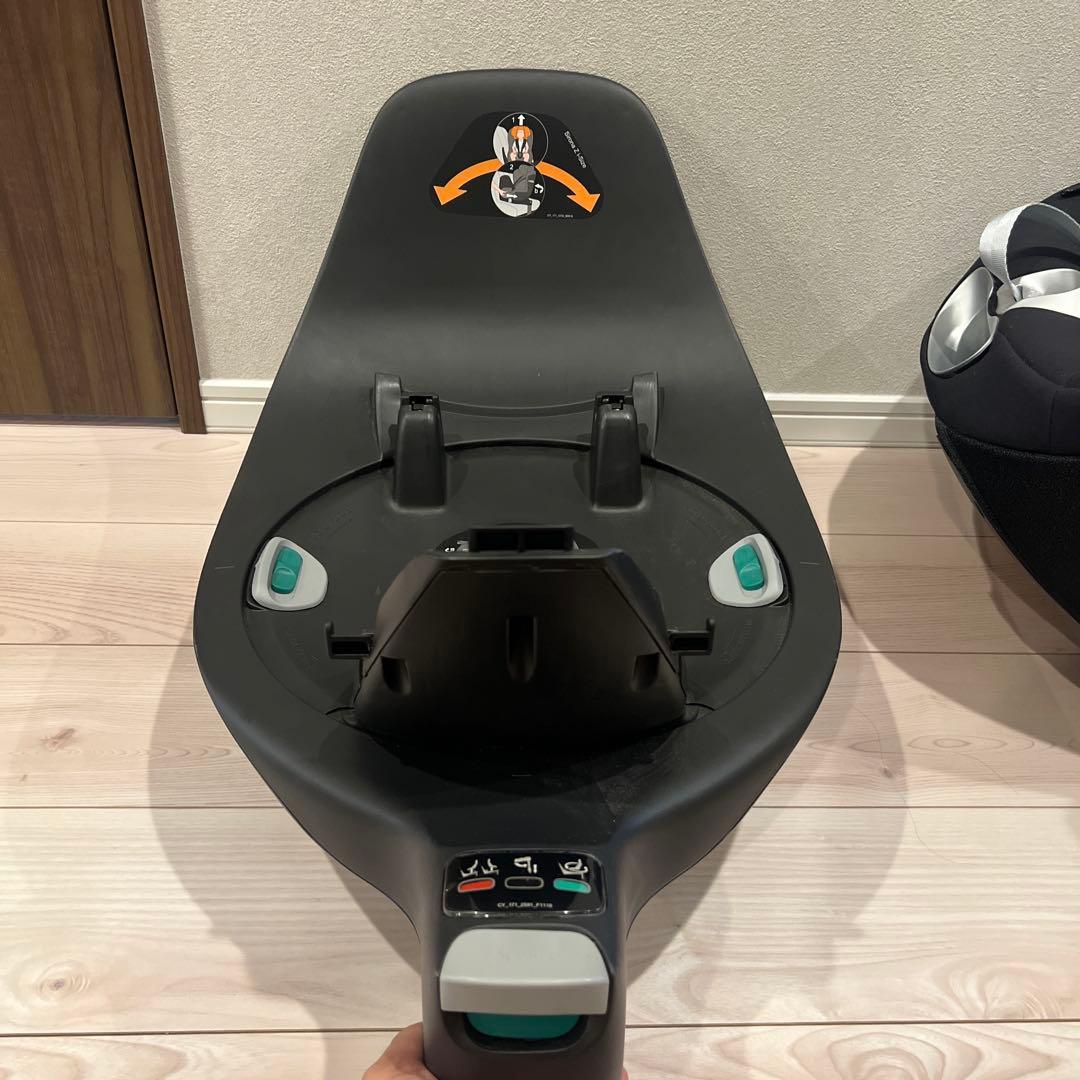 Cybex チャイルドシート シローナz basez