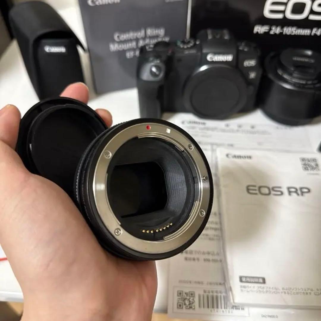【美品】Canon EOS RP ミラーレス一眼 レンズ付き