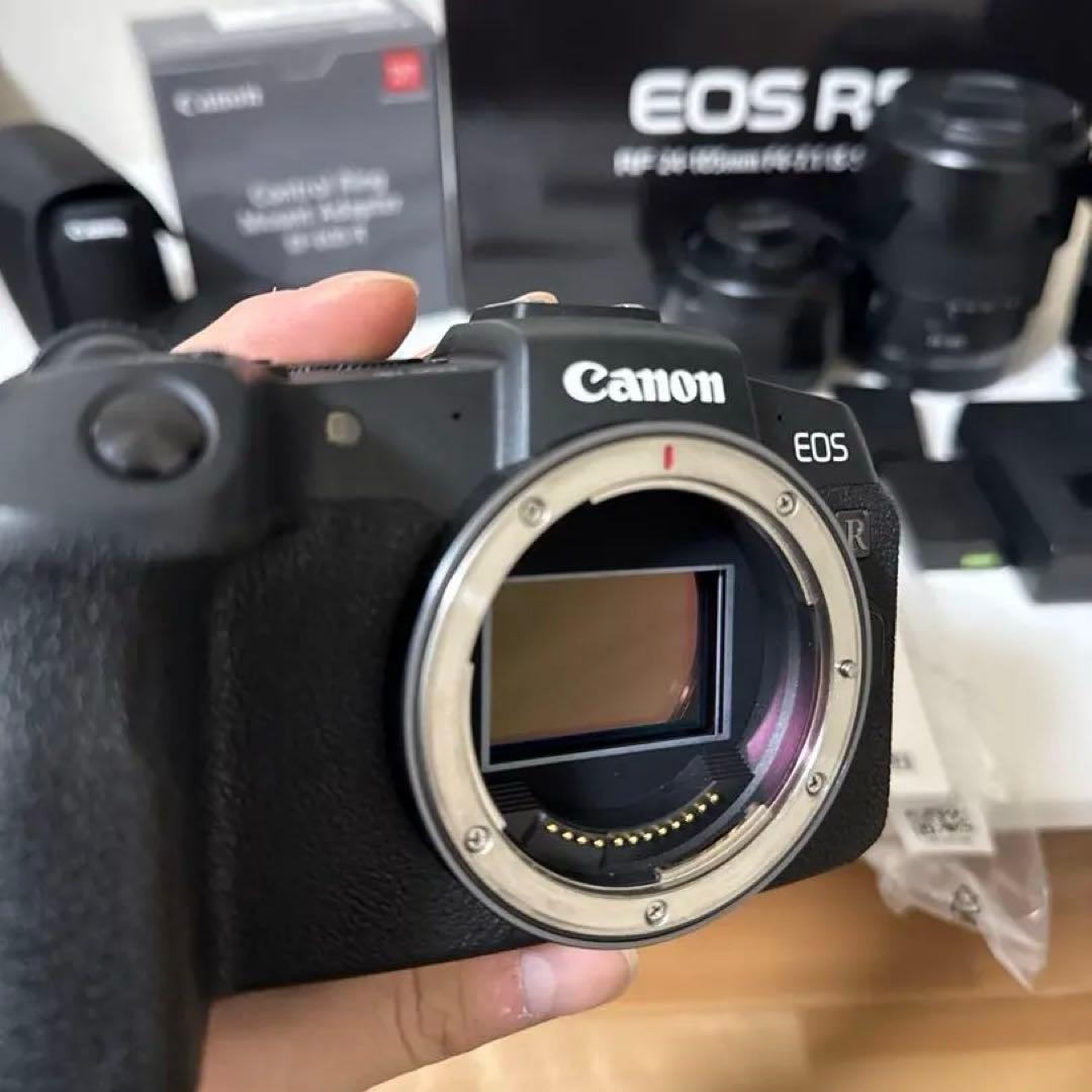 【美品】Canon EOS RP ミラーレス一眼 レンズ付き