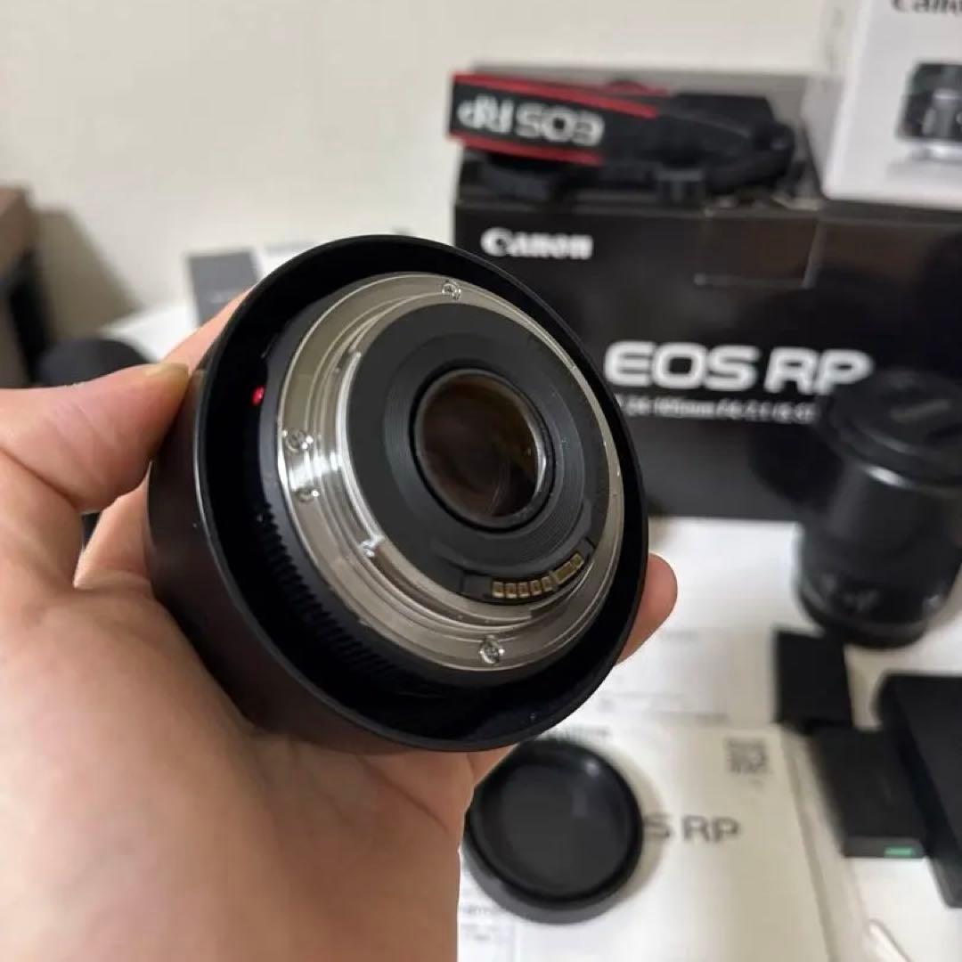 【美品】Canon EOS RP ミラーレス一眼 レンズ付き