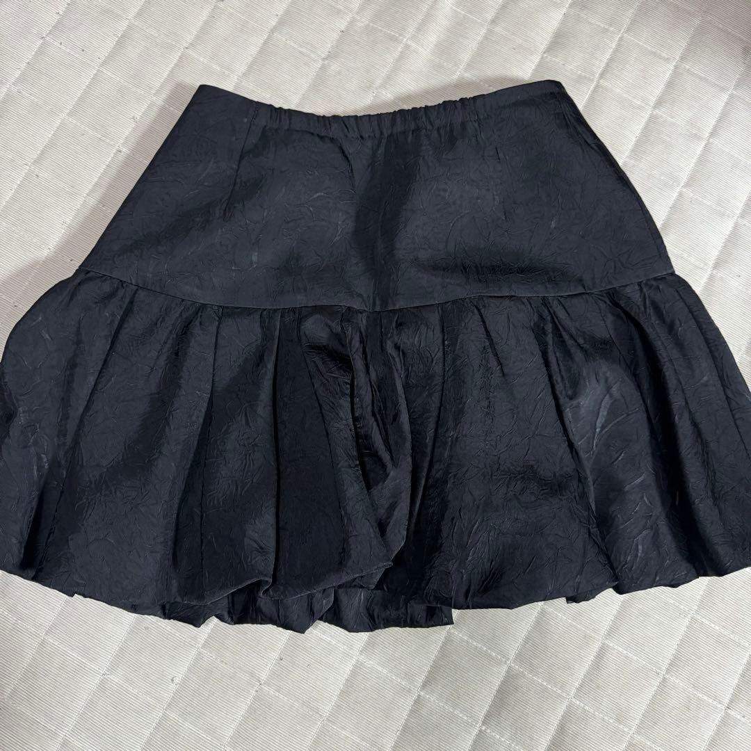 スカート Herlipto bubble mini skirt