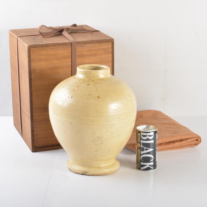 悠衣　北大路魯山人作　伊羅保　飾壷　裏千家淡々斎極め箱　V　5166A