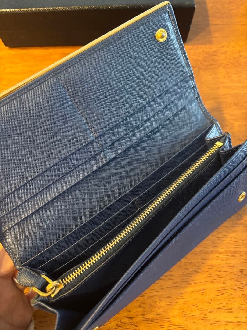 プラダ　長財布　サフィアーノ　ネイビー