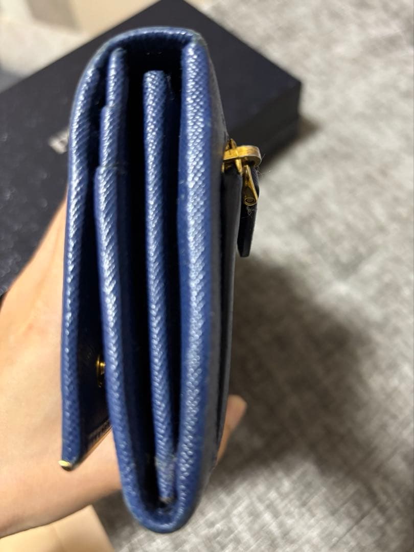 プラダ　長財布　サフィアーノ　ネイビー