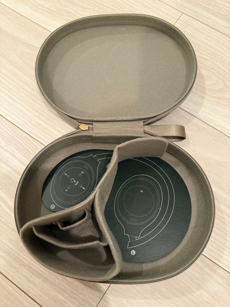 WH-1000MX4 プラチナシルバー　ソニー　SONY ワイヤレスヘッドホン