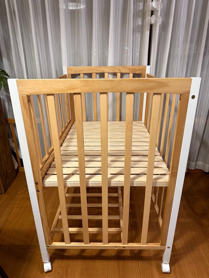 【ヤトミ】ベビーベッドミニ NOSTROハイタイプ　⭐️マットレス+シーツ2枚付き