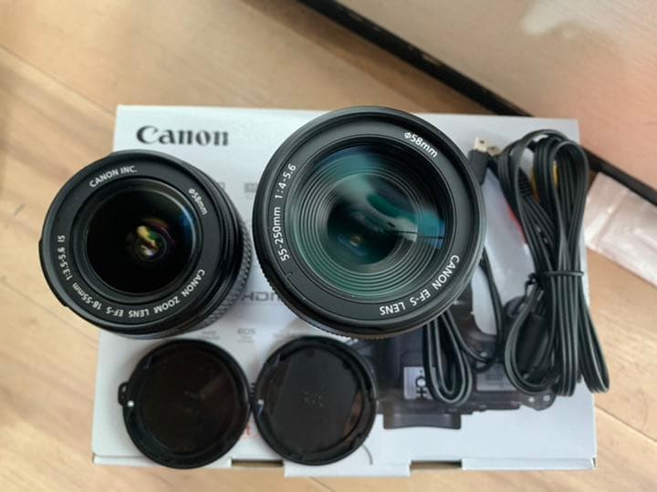 Muốn lên đời nên bán. Không có vết xước