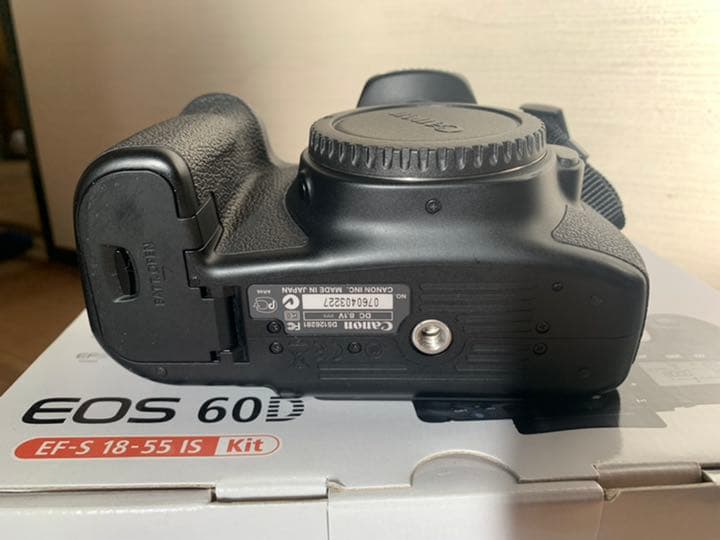 Muốn lên đời nên bán. Không có vết xước