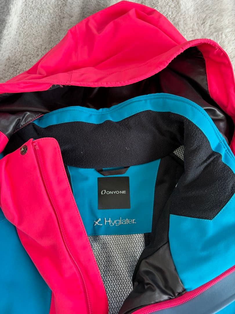 ONYONE　オンヨネ　スキーウェア