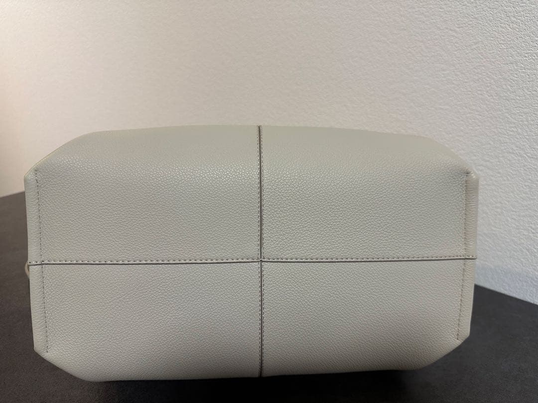 ★まり　POLENE Numéro Neuf エディション チョーク