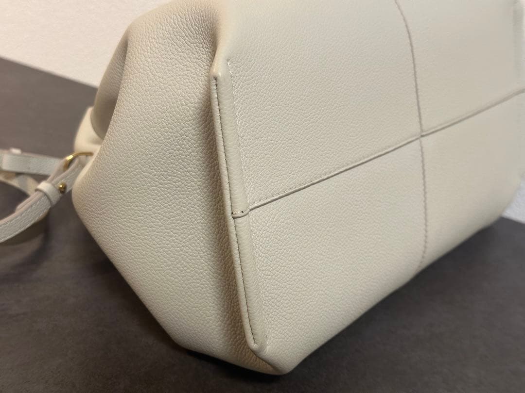 ★まり　POLENE Numéro Neuf エディション チョーク