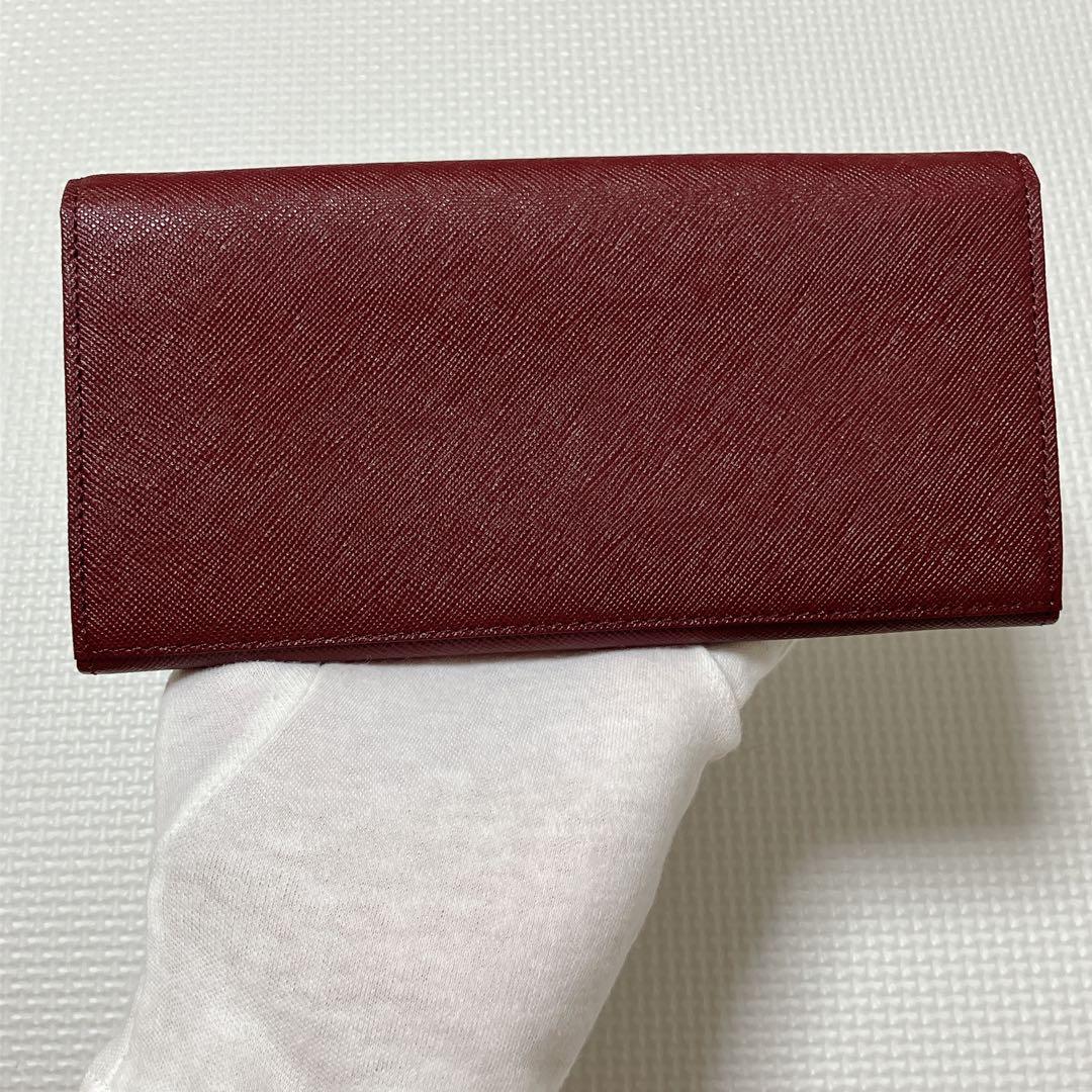 未使用　BURBERRYバーバリー　レザーフラップ長財布　バーガンディー