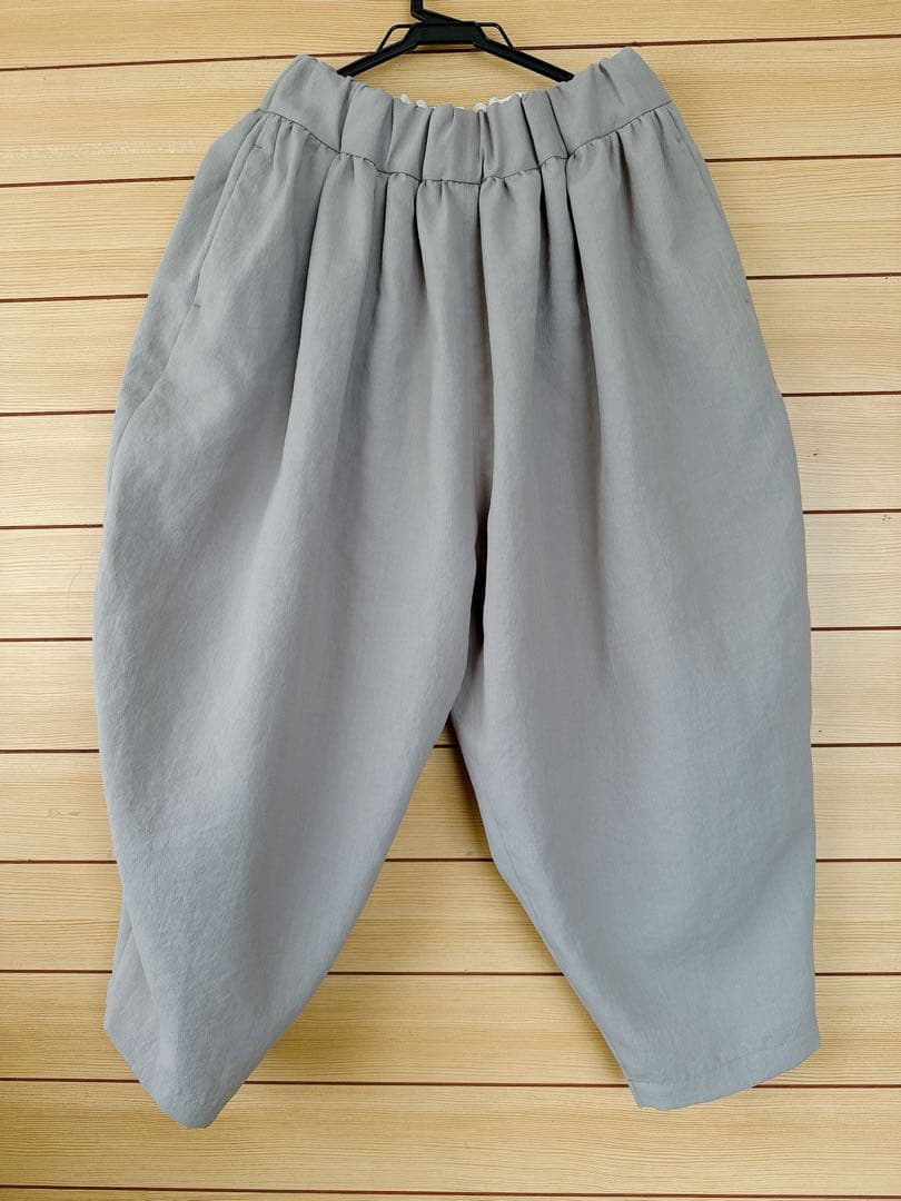 ノーコントロールエア マカロニポリエステル スーパーワイドテーパードパンツ